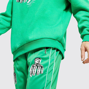 Vente en gros de vêtements de sport d'hiver pour hommes, pull-over imprimé léger, survêtement évasé empilé, ensemble de course d'entraînement, grande taille à capuche - Product Image 4