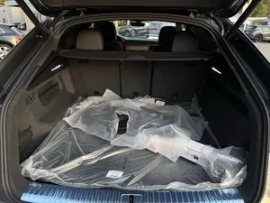 ใหม่2024 Audi Q8 55 Premium PLUS - Product Image 2