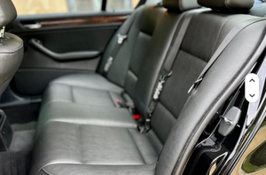 BMW 325i Sedán Usado Asequible de 2004, 1 Dueño Desde 2006, Motor de 6 Cilindros, Sin Modificaciones - Product Image 3