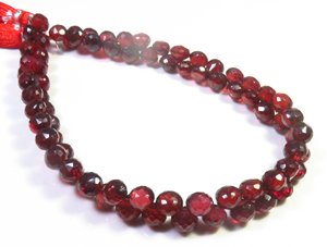 Perles de grenat rouge naturel du Mozambique, forme oignon, 6 mm, 9 pouces, pierres précieuses africaines en grenat, facettées, en forme de briolette, pour la fabrication de bijoux - Product Image 2