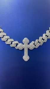 สร้อยคอแบบ Cuban Link ประดับเพชร VVS Moissanite เงินแท้ 925 สไตล์ฮิปฮอป สำหรับผู้ชายและผู้หญิง - Product Image 3