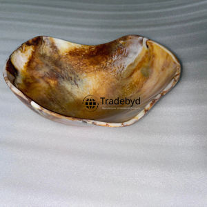 Cuenco de resina sostenible Tradebyd para decoración ecológica del hogar estilo Ángel para interiores de vida consciente - Product Image 1