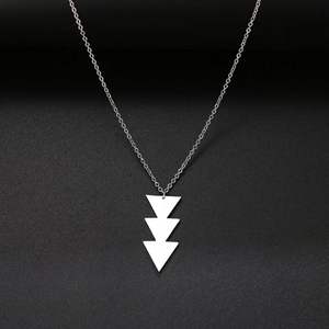 Vente en gros collier exquis en acier inoxydable pendentif cubique creux style vintage tendance pour hommes femmes chrétien religieux - Product Image 4