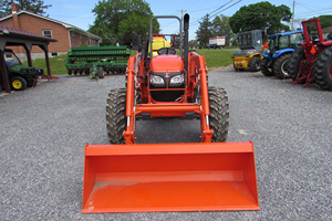 Hot Offer 2022 Kubota M7060 4X4 Diesel Engine <b>Tractor</b>/ Front <b>Loader</b> and Rear <b>Backhoe</b> <b>Loader</b> Available in Stock for Shipping - Product Image 3