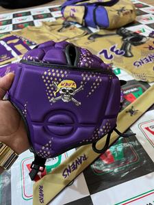 Casco de seguridad suave y personalizado para jóvenes, protección de cabeza acolchada para equipos de fútbol con bandera, nuevo diseño - Product Image 3