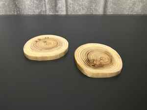 Sous-verres en noyer sous-verres en bois naturel pour thé et café | Élégant et durable | Option de gravure personnalisée | - Product Image 4