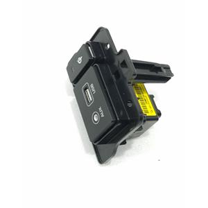 <b>AUX</b>/<b>USB</b> PRESA HYUNDAI Kona Series 96120-J9500 (17>) - Product Image 4