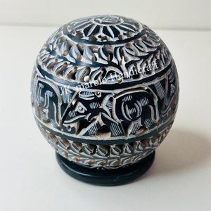 Luxueux noir stéatite bougeoir forme qualité supérieure métal élégant indien sculpture travail cadeau donnant prix de gros - Product Image 1