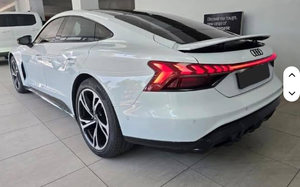 Audi E-tron GT 2022 Usado en Buen Estado, Volante a la Izquierda, 300-400 CV, 400-500 Nm, en Venta - Product Image 3