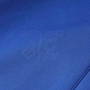 Ensemble de survêtement tendance pour homme avec un design élégant, une sensation douce et un tissu respirant, parfait pour une utilisation décontractée - Product Image 5