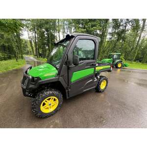 Miglior Prezzo John Deeree XUV835M Veicolo Utilitario 54 HP 4WD UTV da Lavoro Pesante con Alta Capacità di Traino - Product Image 2