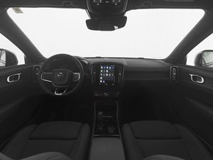 XC40 PLUS 170 SUV/TODOTERRENO 2023 CON BAJO KILOMETRAJE, MOTOR DE EXCELENTE SONORIDAD - Product Image 2