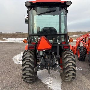 Tractor agrícola multifuncional 2022 Kubota 4X4 con motor Kubota 50/90/120HP clasificado nuevo y usado para uso agrícola - Product Image 5