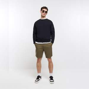 Cinturón con bolsillos laterales y cierre de cremallera, botones, 98% algodón, 2% elastano, verde, pantalones cortos ajustados, Chino - Product Image 1