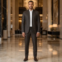 Costume homme marron expresso, jacquard craquelé à motif reptile, col mandarin, devant ouvert, poche plaquée arrondie, costumes marron, costume sur mesure
