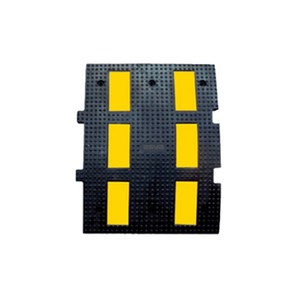 ยางชะลอความเร็วรีไซเคิล 6 แถบ ขนาด 60 x 50 x 4.5 ซม. - Product Image 1