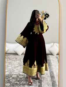 Vente en gros vêtements vintage mode décontractée robes afghanes top ventes ensemble robe brodée et dupatta 2 pièces longueur maxi évasée - Product Image 2