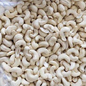 Anacardos de alta calidad W180 W320 W450, bolsas de embalaje de anacardos Viet Nam Santigo Ltd, embalaje personalizado - Product Image 1