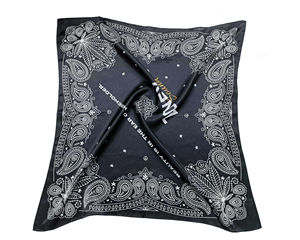 Écharpe en tissu carrée personnalisée avec service de marquage de marque privée pour la promotion et le marketing des entreprises - Product Image 2