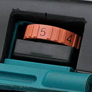 Sierra de Cinta Portátil de 6.5 Amperios con Velocidad Variable, Fuente de Alimentación Eléctrica, Luz y Estuche Incluidos - Product Image 1