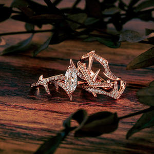 แหวนคู่เจลิยา เอ็กซ์ เลย์ลา เดนส์ ธอร์น มอยส์ซาไนต์ - Product Image 4