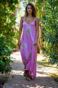 Handmaiden Designer Maxi Dress para mujer Sin mangas Moda Summer Resort Wear Tela tejida Cintura sexy y natural - Product Image 2