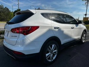 Hyundai SANTA FE 2.0T Blanc Sport 2013 Certifié d'Occasion – Voiture Économique avec Boîte 6 Vitesses, Réservoir 18L, Freinage à Disque, Logo Personnalisé - Product Image 4