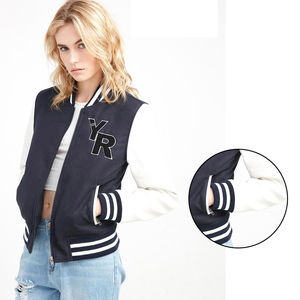 Vêtements d'automne pour femmes Manteau d'uniforme de baseball avec broderie de lettres Veste universitaire de poche Service OEM Logo personnalisé - Product Image 6
