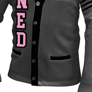 Cardigans en tricot avec logos d'université personnalisés B2B pour étudiants chandails d'uniforme à manches longues et col en V avec mince pour les listes de titres d'hiver - Product Image 4