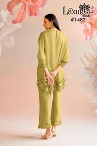 เสื้อสำเร็จรูปสำหรับผู้หญิงพื้นด้านล่างสวมใส่สบาย - Product Image 2