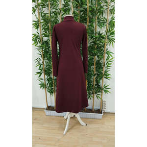 Vestido midi de crepé con cuello alto y abertura profunda en la manga larga para mujer de Jane's, para uso casual y de noche - Product Image 6