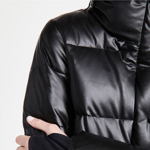 Chaqueta de Invierno Estilo Urbano, Venta Directa de Fábrica, Chaqueta Acolchada con Relleno de Algodón de Alta Calidad, Cuello Alto de Piel de Oveja, OEM - Product Image 6