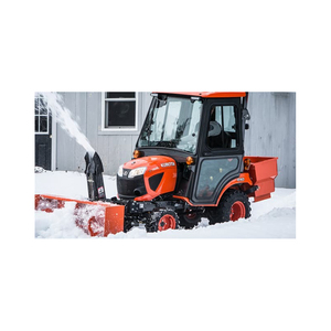 Tractor Kubota con Motor y Quitanieves Accesorio en Venta - Product Image 2