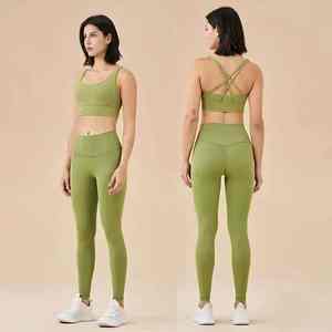 Vêtements de sport de haute qualité, taille adulte, ensemble de yoga pour femmes, fabricant en gros, prix bas, ensemble de yoga pour femmes à séchage rapide - Product Image 4