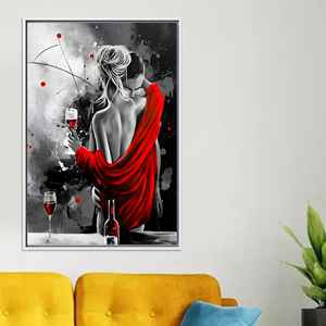 Elegante lienzo impreso con corazón de cristal rojo: arte romántico de pareja, lienzo con marco blanco - Product Image 1