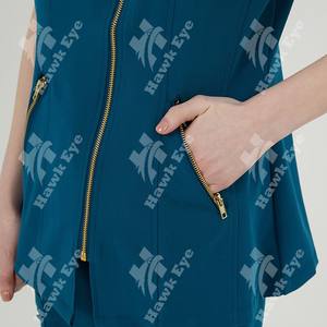 Nouveaux uniformes d'hôpital Cool Stretch Nursing Scrubs Top et Cargo Pant Set V-Neck Ensembles de gommage médical pour femmes - Product Image 6