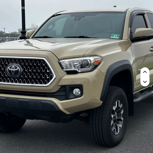 Tacoma TRD Off-Road Access Cab 2018, conduite à gauche, 50001-75000 milles, 200-250 ch - Product Image 1