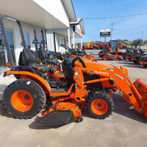 รถแทรกเตอร์คูโบต้า B2301 สมรรถนะสูง พร้อมอุปกรณ์ตัก - Product Image 1