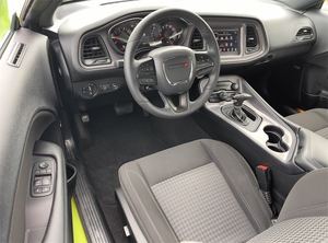 C-HALLENGER SXT RWD COUPÉ 2023 USADO EN BUEN ESTADO, TRANSMISIÓN AUTOMÁTICA DE 8 VELOCIDADES, 303 HP, EN VENTA - Product Image 3