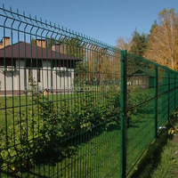 Clôture en fil métallique soudé incurvé 3D, panneau de treillis métallique courbé 3D, clôture de jardin de sécurité extérieure à domicile avec cadre en fer, matériau métallique en PVC