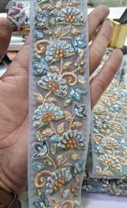 Feuille sur mesure brodée dans le travail de la pierre de trois manières de couleur dans des conceptions ethniques à des fins diverses dans différentes tailles - Product Image 3