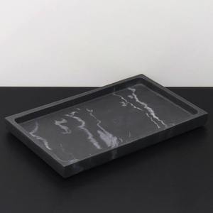 Plateau en marbre minimaliste moderne fait à la main écologique de bonne qualité pièce décorative polyvalente organisant des bijoux de soins de la peau - Product Image 2