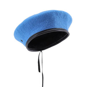 Boinas de Estilo Único Hechas a Medida 2026, Boinas de Color Sólido Sostenibles para Venta en Línea - Product Image 1