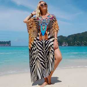 Vente en gros Tenue décontractée Kaftan pour femmes Robe léopard imprimée numériquement Robe de plage imprimée Maillot de bain décontracté pour les vacances - Product Image 5