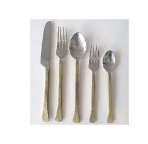 最新金属餐具套装新款勺子和叉子最新金属餐具勺子和叉子黄铜手工锻造手柄餐具四件套