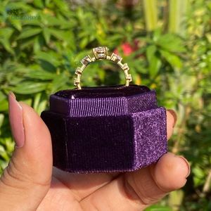 Anillo de compromiso de corte brillante redondo de 1CT VVS1 Moissanite Anillo DE BODA único Anillo de promesa de oro amarillo sólido de 14K Regalo para ella - Product Image 4