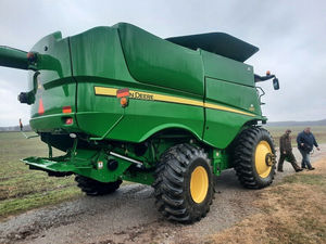 Cosechadora Agrícola de Ruedas de 180hp Directo de Fábrica con 1 Año de Garantía en Venta - Product Image 4