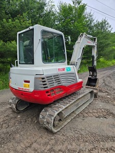 Mini-excavatrice sur chenilles d'occasion Takeuchi TB 250 avec vérin hydraulique et moteur Eaton, puissance de creusement élevée - Product Image 3