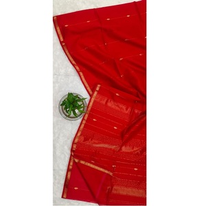 Sari indien traditionnel léger en soie et coton Maheshwari, élégant, avec petite bordure en diamant Buti, tissé à la main - Product Image 4