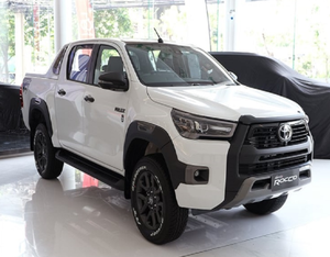 รถยนต์มือสองคุณภาพสูง ปี 2023 รุ่น Hilux Revo Rocco Smart Cab เครื่องยนต์ดีเซล 2.8 ลิตร ขับเคลื่อน 4 ล้อ เกียร์อัตโนมัติ 4x4 สำหรับงานอุตสาหกรรม DIY รองรับ OEM ODM - Product Image 1